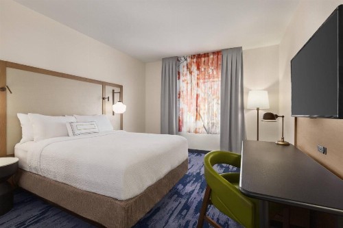 Fairfield Inn by Marriott Tracy - image 10