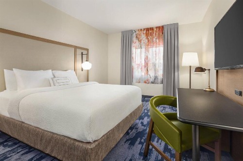 Fairfield Inn by Marriott Tracy - image 11