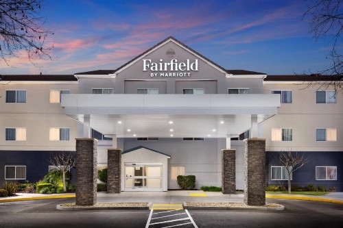 Fairfield Inn by Marriott Tracy - image 4