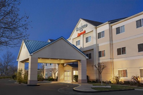 Fairfield Inn by Marriott Tracy - image 5