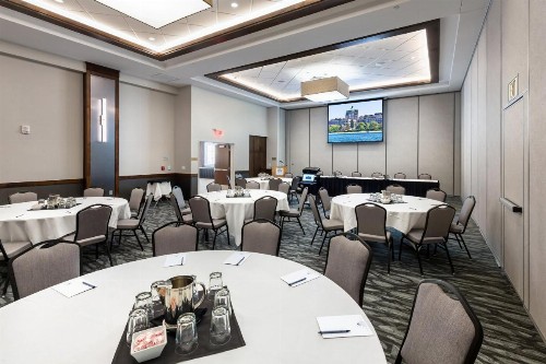 Park Place Hotel & Conference Center - image 22