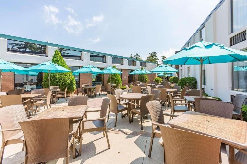 Country Inn & Suites by Radisson Traverse City MI - image 36