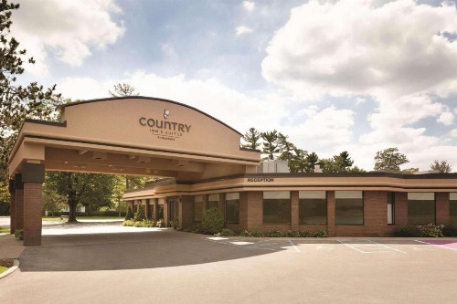 Country Inn & Suites by Radisson Traverse City MI - image 41