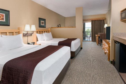Great Wolf Lodge Traverse City - image 6