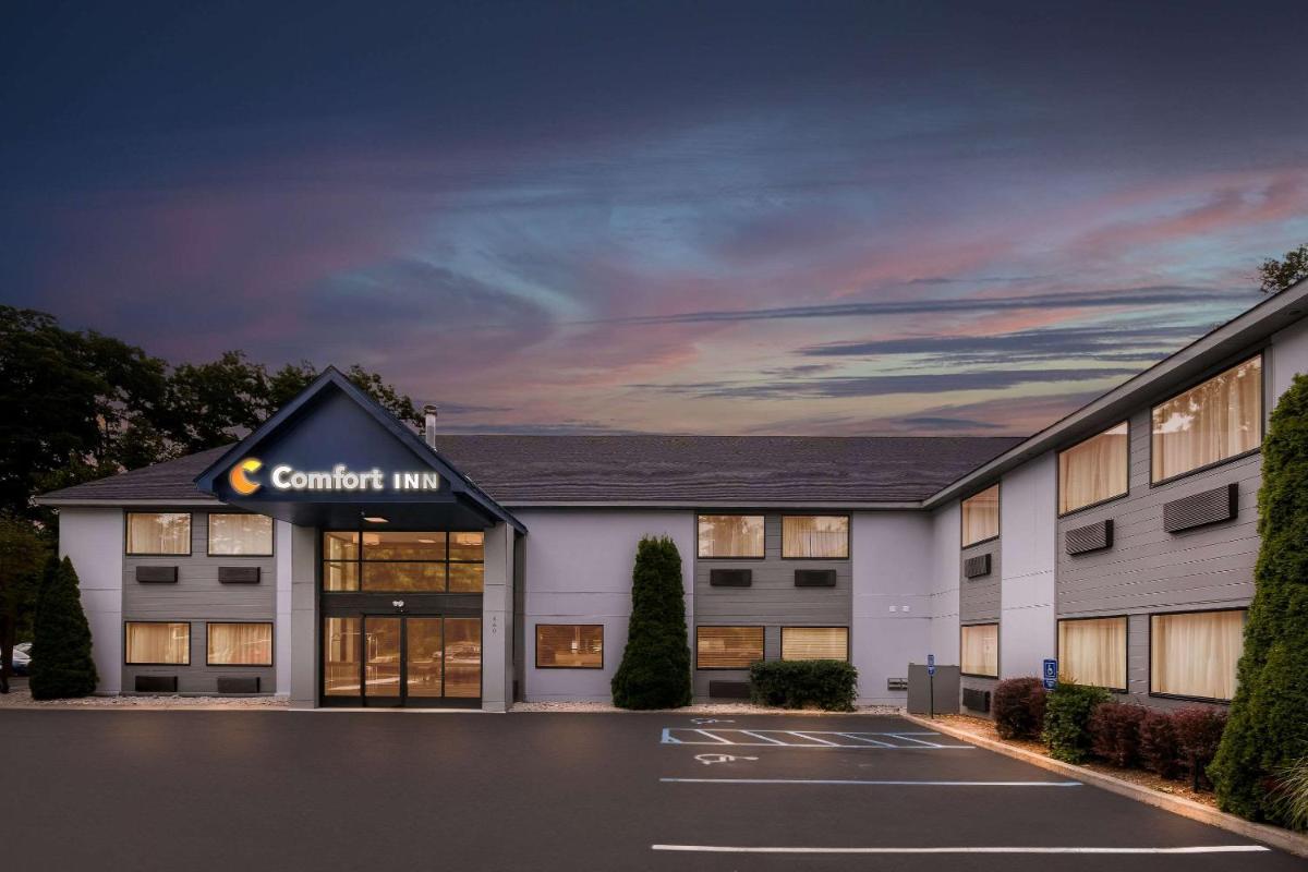 Comfort Inn Traverse City - main image