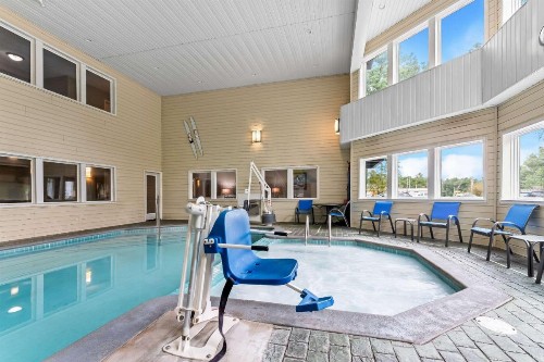 Comfort Inn Traverse City - image 17