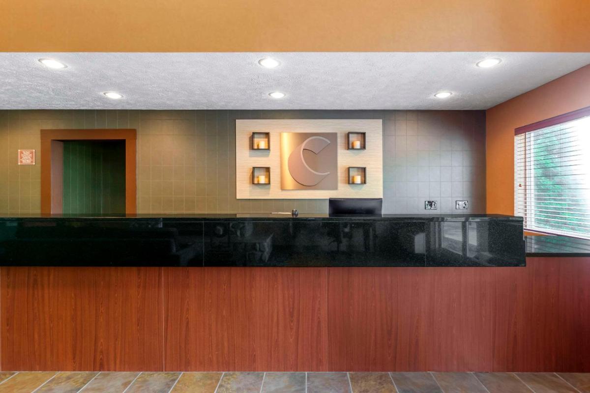 Comfort Inn Traverse City - image 4