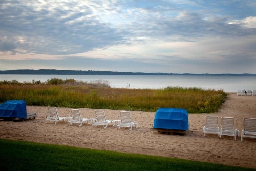 Pointes North Beachfront Resort Hotel - image 13