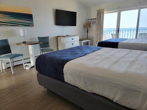 Pointes North Beachfront Resort Hotel - image 25