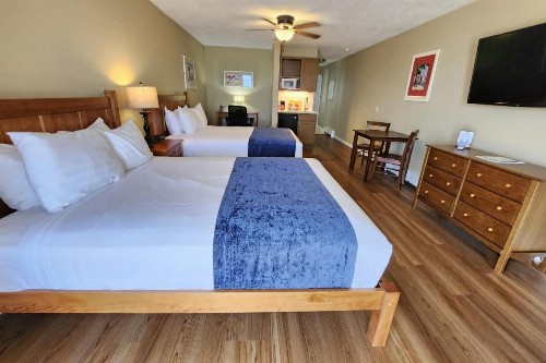 Pointes North Beachfront Resort Hotel - image 34