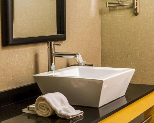 Cambria Hotel Traverse City - image 20