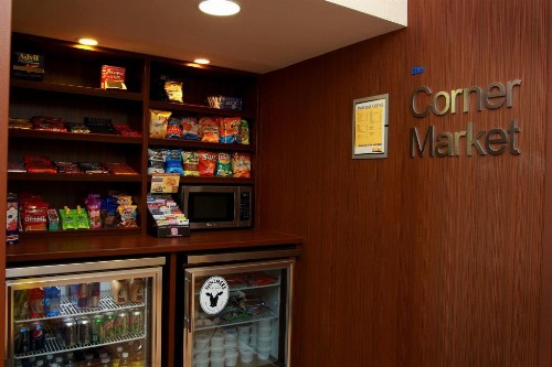 Fairfield Inn & Suites Traverse City - image 7