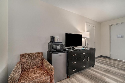 Travelodge by Wyndham Traverse City MI - image 34
