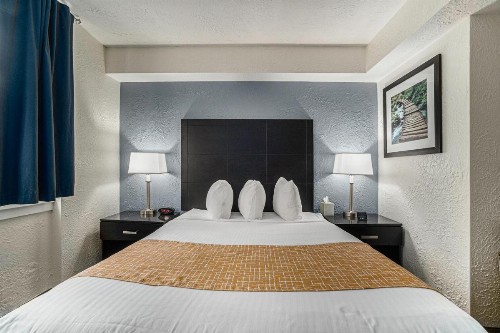 Travelodge by Wyndham Traverse City MI - image 47