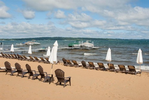 Grand Beach Resort Hotel - image 5
