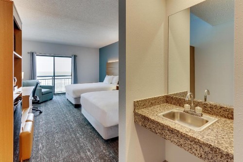 Parkshore Resort - image 16