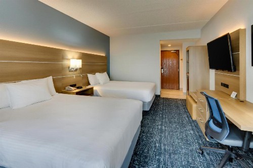 Parkshore Resort - image 19