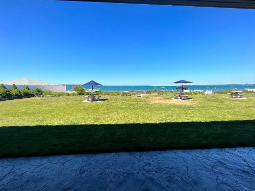 The Beach Haus - Traverse City - image 13