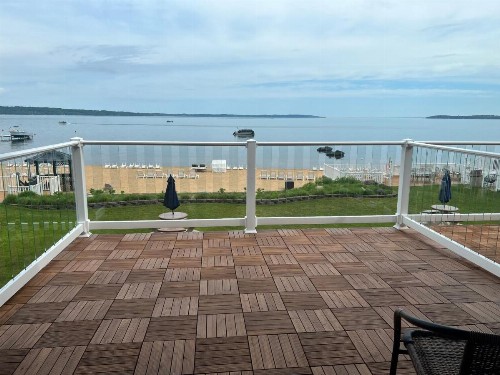 The Beach Haus - Traverse City - image 18