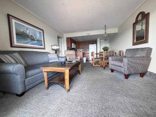 Pinestead Reef Resort - image 22