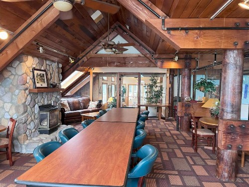 Pinestead Reef Resort - image 28