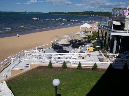 Pinestead Reef Resort - image 3