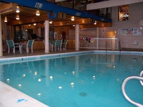 Pinestead Reef Resort - image 9