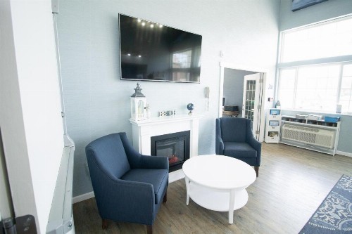 The Baywatch Resort - image 7