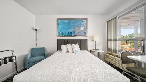 Grand Traverse Motel - image 13