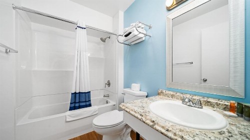 Grand Traverse Motel - image 15