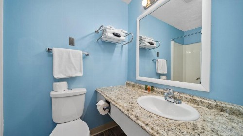 Grand Traverse Motel - image 21