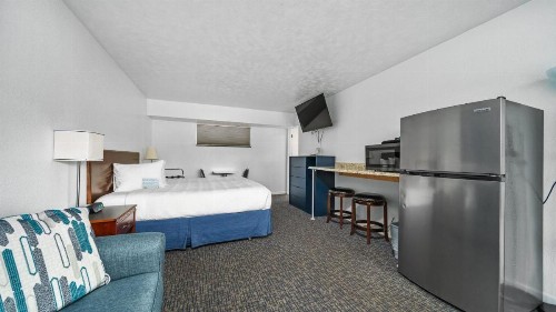 Grand Traverse Motel - image 28