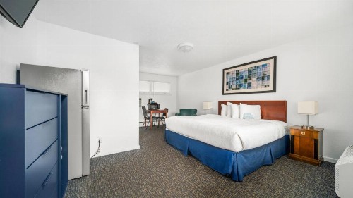 Grand Traverse Motel - image 33