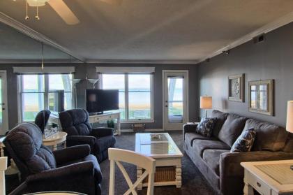 103 North Shore Inn
