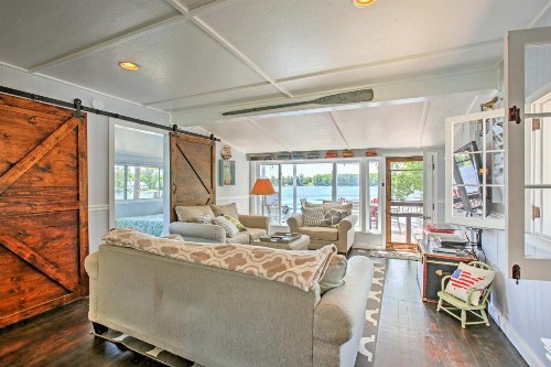 Cozy Slice of Traverse City Heaven with Private Beach!