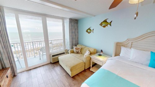 Island Inn Beach Resort - image 14