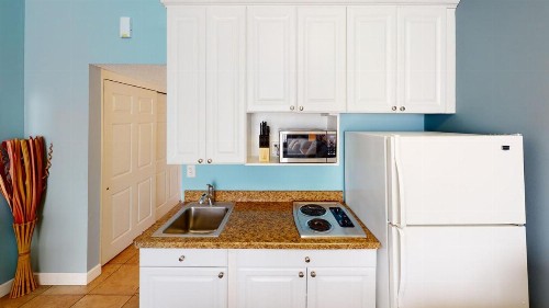 Island Inn Beach Resort - image 24