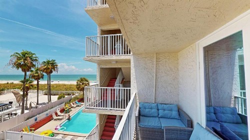 Island Inn Beach Resort - image 27
