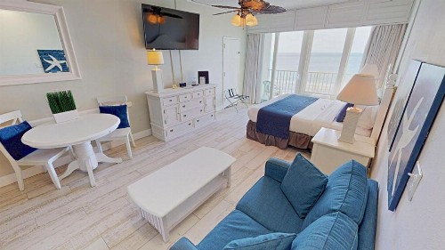 Island Inn Beach Resort - image 34