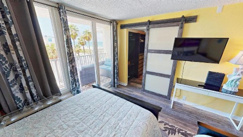 Island Inn Beach Resort - image 35