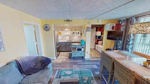 Island Inn Beach Resort - image 36