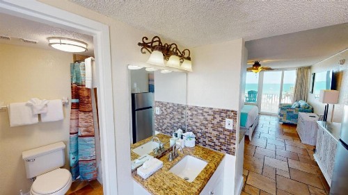 Island Inn Beach Resort - image 44