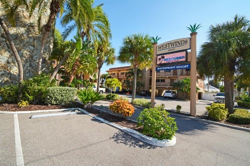 Westwinds Waterfront Resort - image 11
