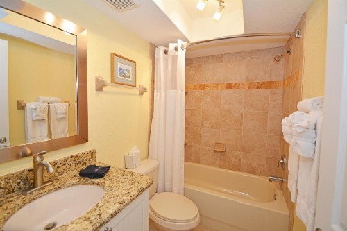 Westwinds Waterfront Resort - image 5