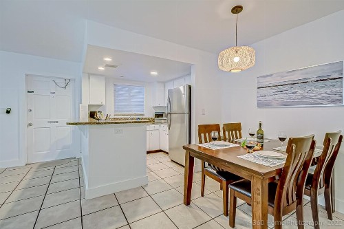 Twins Inn & Apartments - image 10