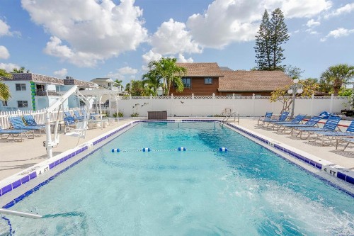 Twins Inn & Apartments - image 12