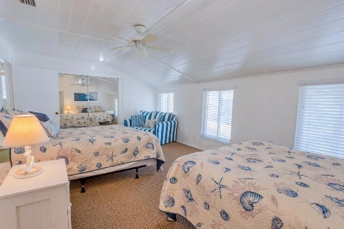 Twins Inn & Apartments - image 37