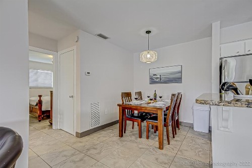 Twins Inn & Apartments - image 5