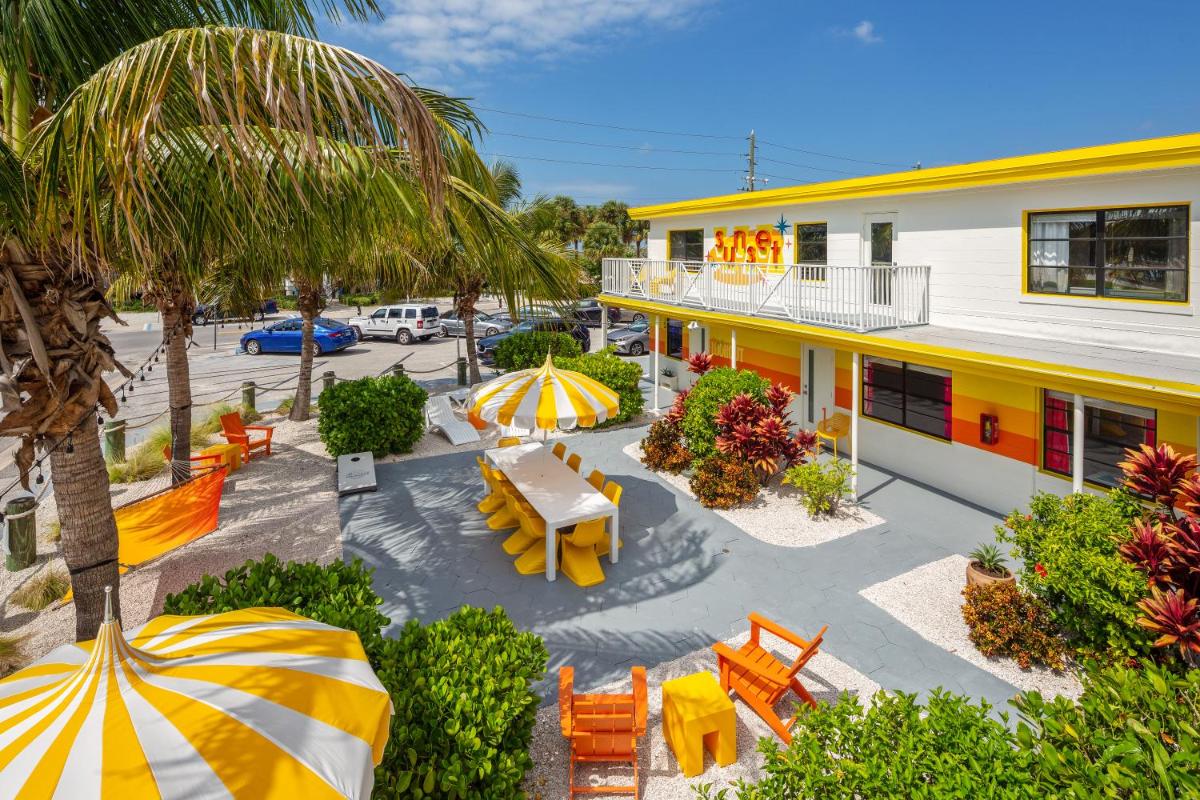 Sunset Inn and Cottages - main image