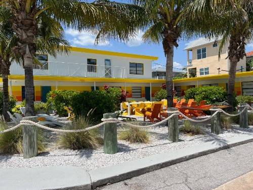 Sunset Inn and Cottages - image 5